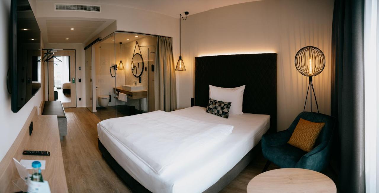 Loom Hotel & Skybar Eislingen Exterior foto